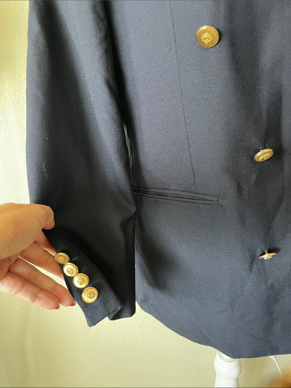 Vintage Brooks Brothers 100% Wool Double Breasted Navy Blazer Gold Buttons 12 - Picture 4 of 8